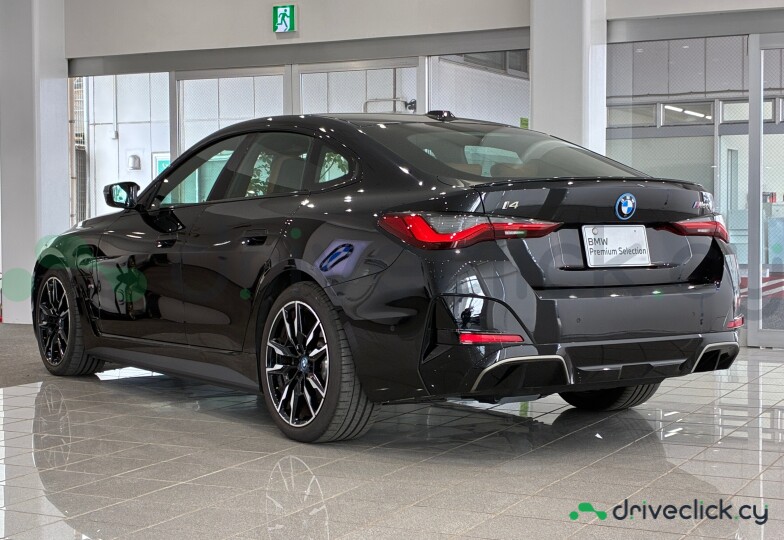 BMW i4 Black