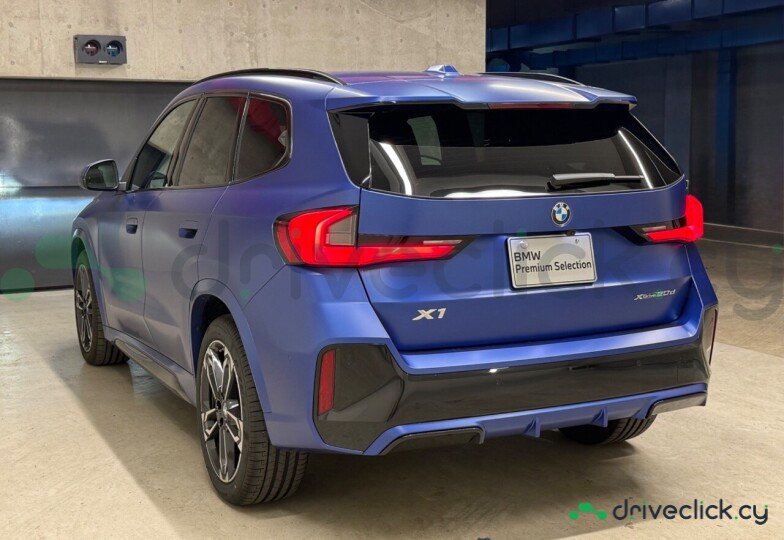 BMW X1 Blue