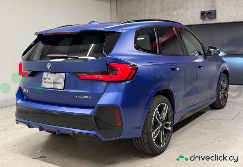BMW X1 Blue