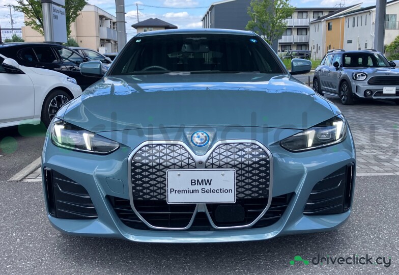 BMW i4 Green