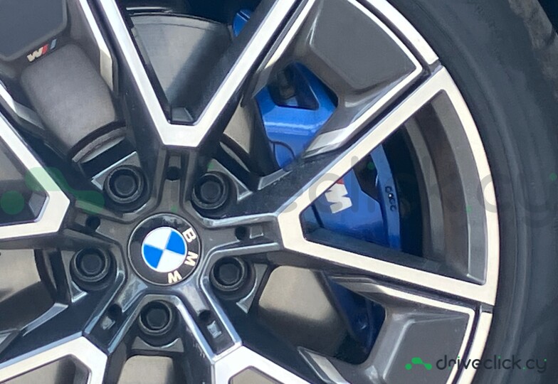 BMW i4 Green