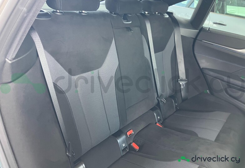 BMW i4 Green