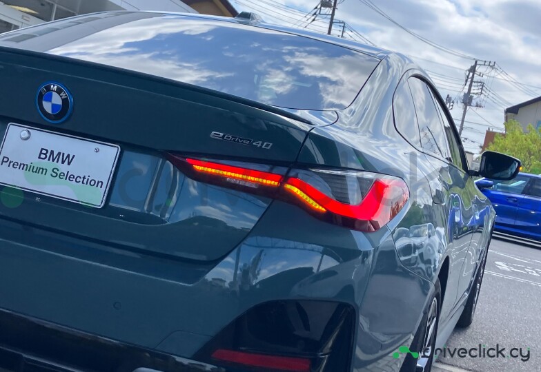 BMW i4 Green