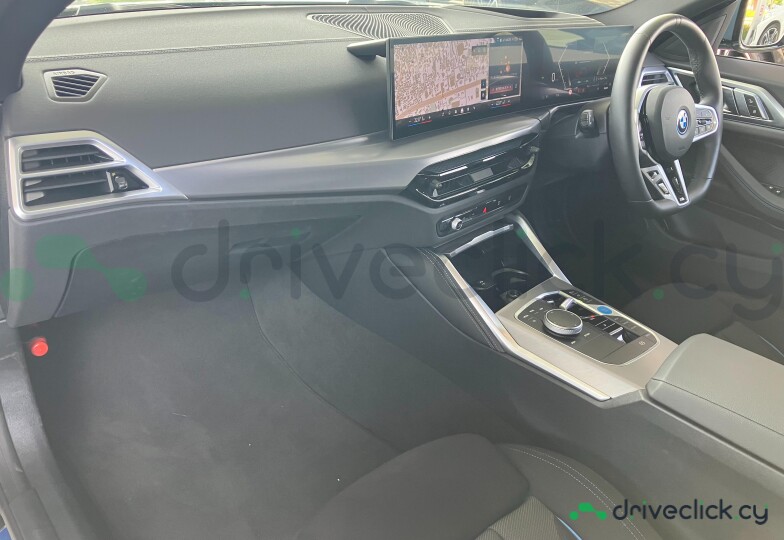 BMW i4 Green