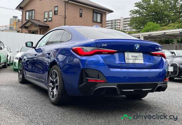 BMW i4 Blue