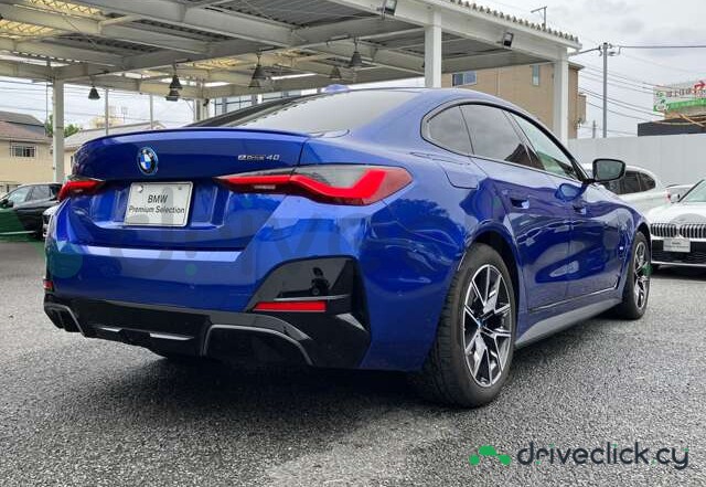 BMW i4 Blue