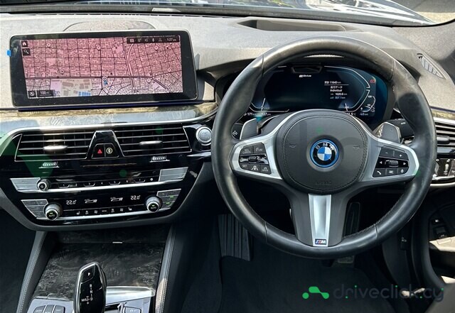 BMW 5 series Blue