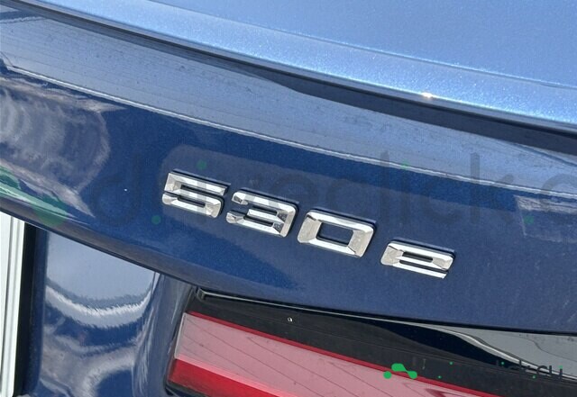 BMW 5 series Blue