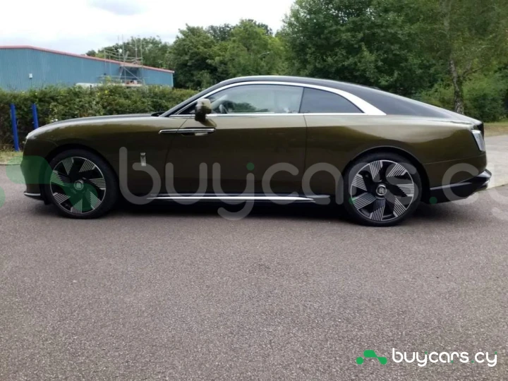 Rolls-Royce Spectre Green
