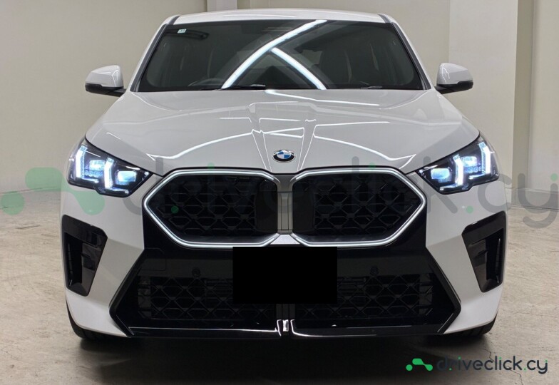 BMW X2 White
