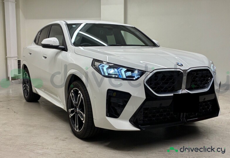 BMW X2 White