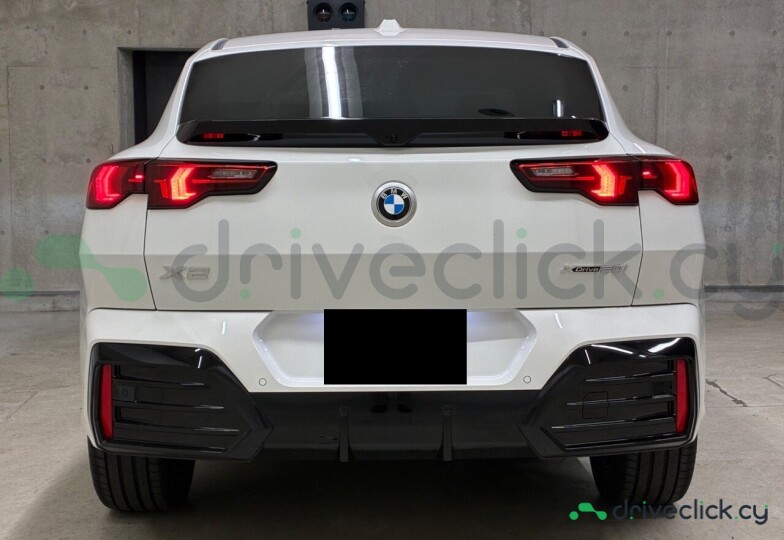 BMW X2 White