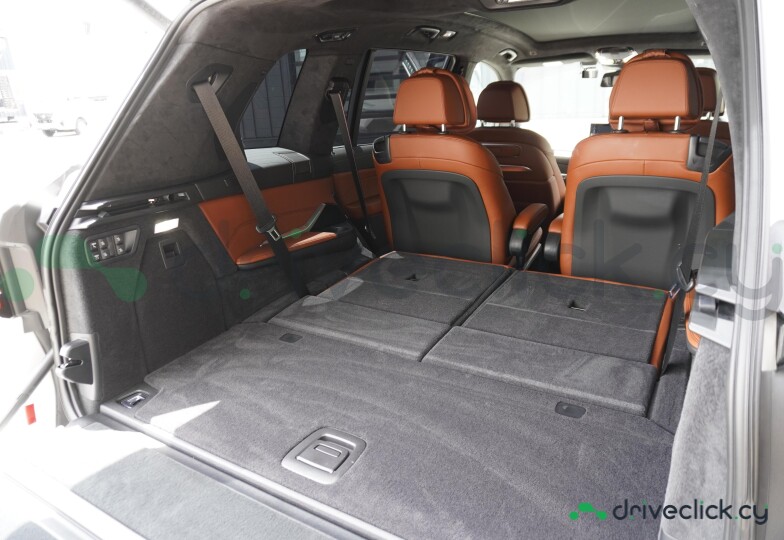 BMW X7 White