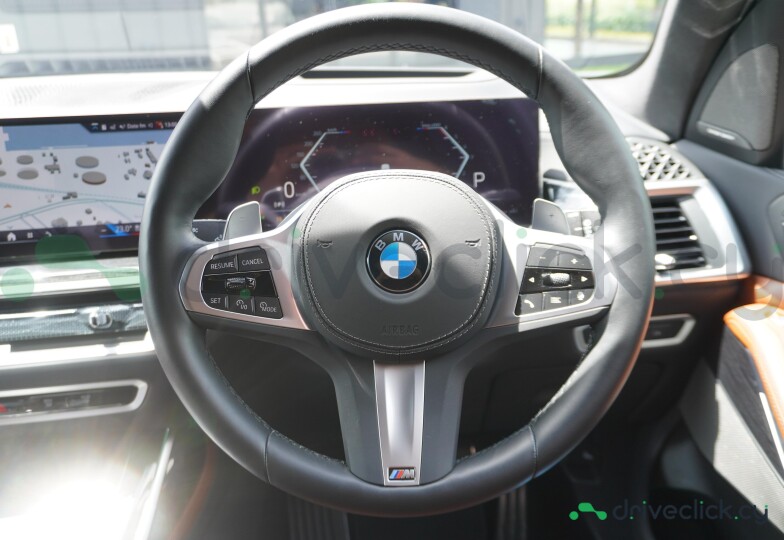 BMW X7 White