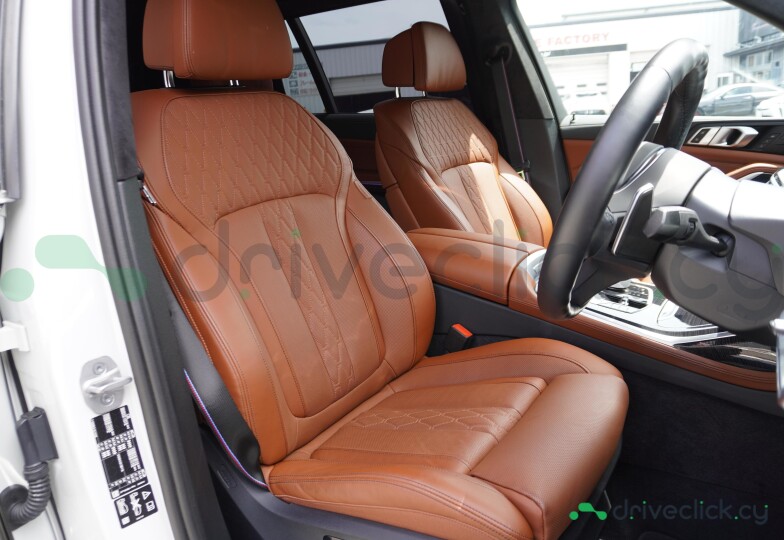 BMW X7 White