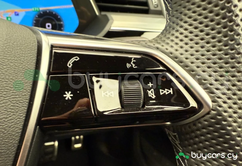 Audi Q8 e-tron Синий