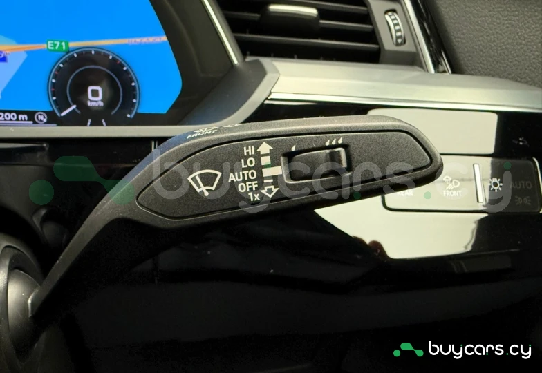 Audi Q8 e-tron Синий