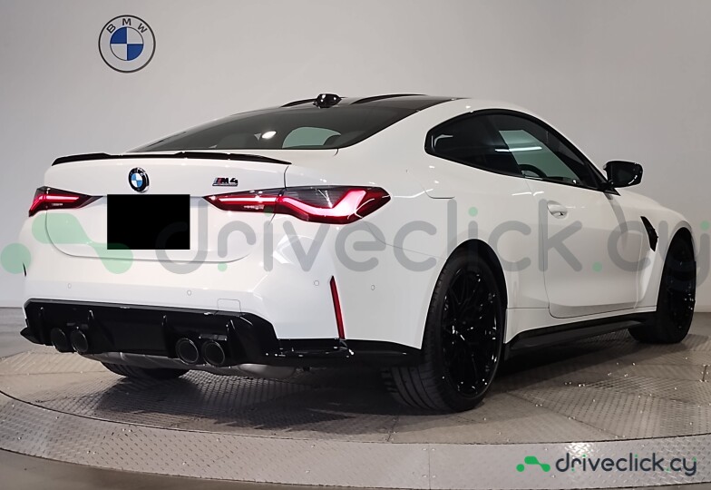 BMW M4 White