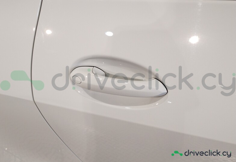 BMW M4 White