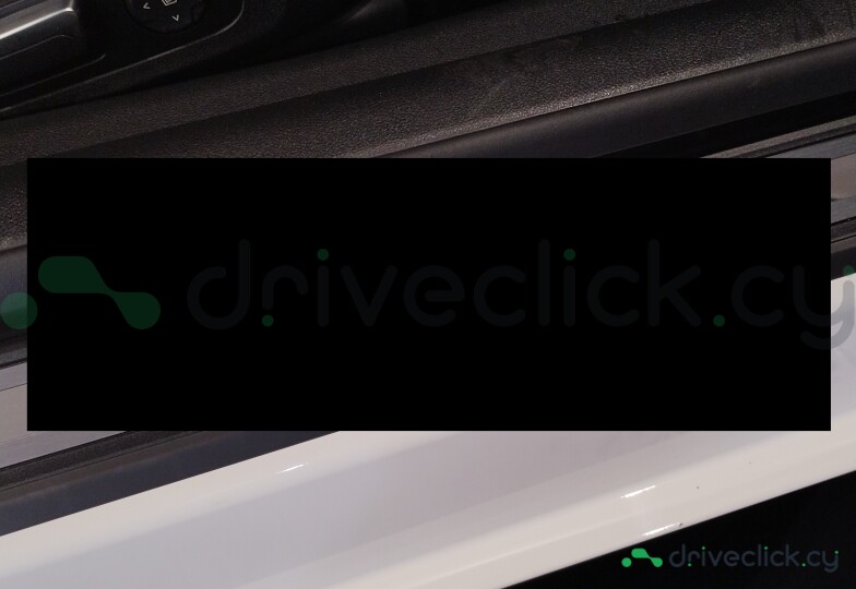 BMW M4 White