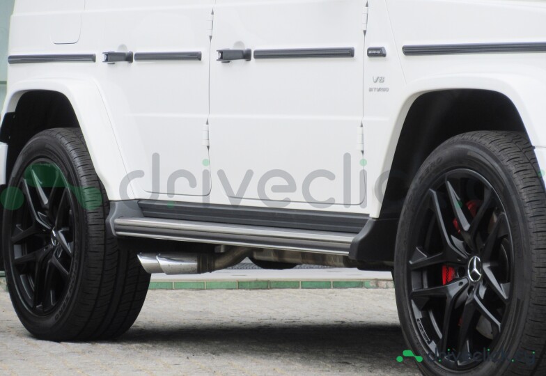 Mercedes G-class White
