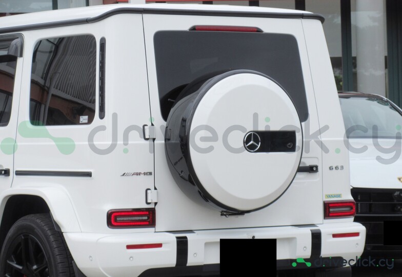 Mercedes G-class White