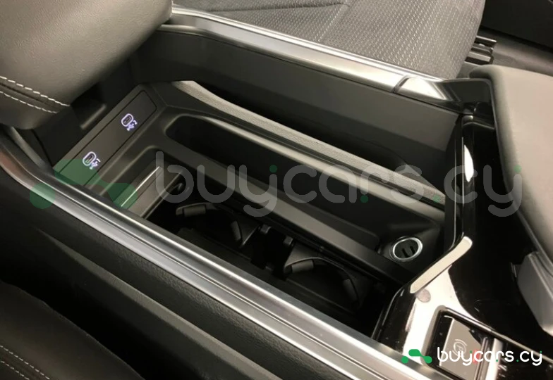 Audi Q8 e-tron White