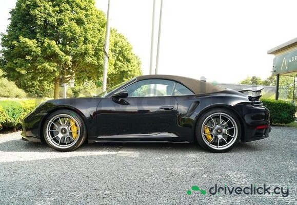 Porsche 911 Black