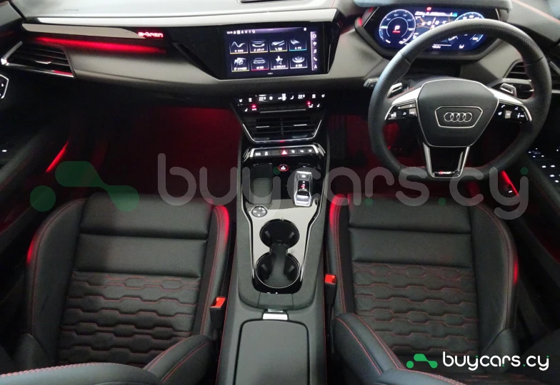 Audi RS e-tron GT Белый