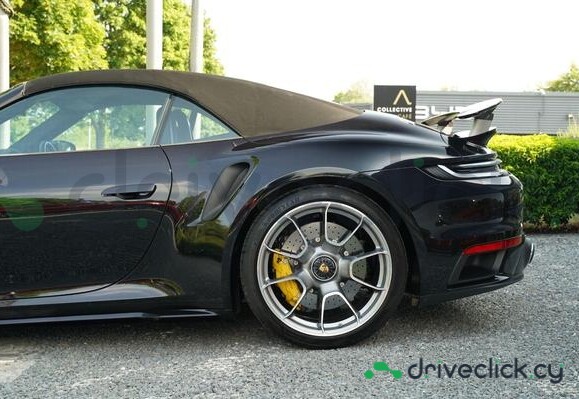 Porsche 911 Black