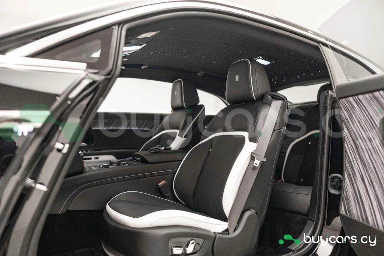 Rolls-Royce Spectre Black