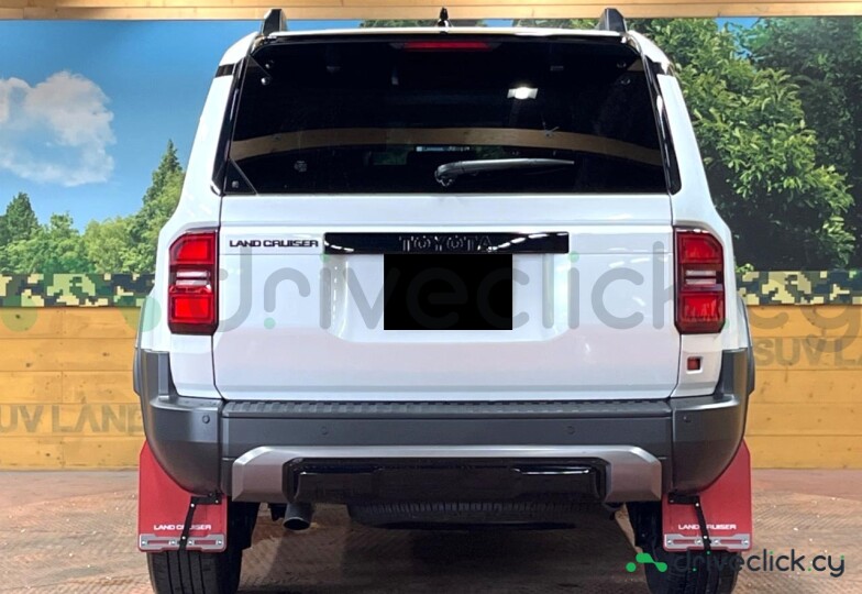 Toyota Land Cruiser 250 White