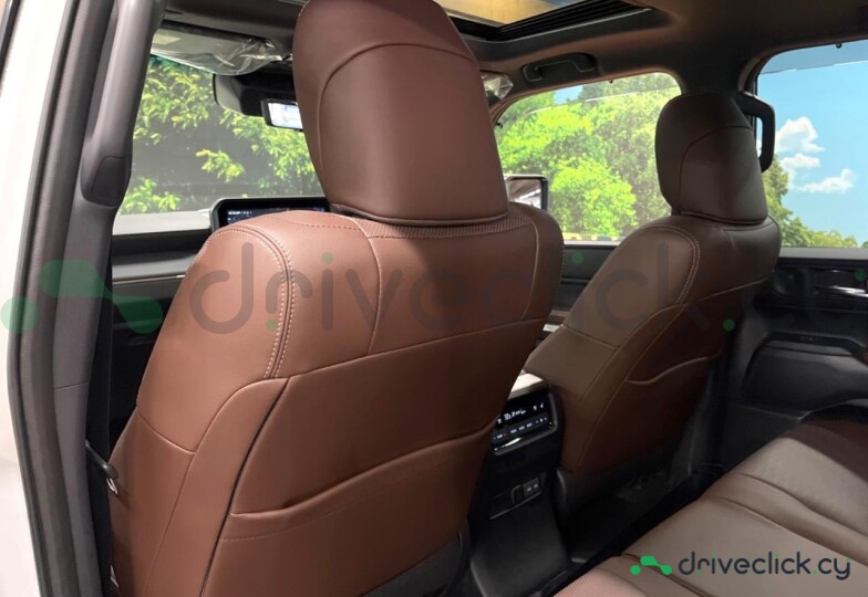 Toyota Land Cruiser 250 White