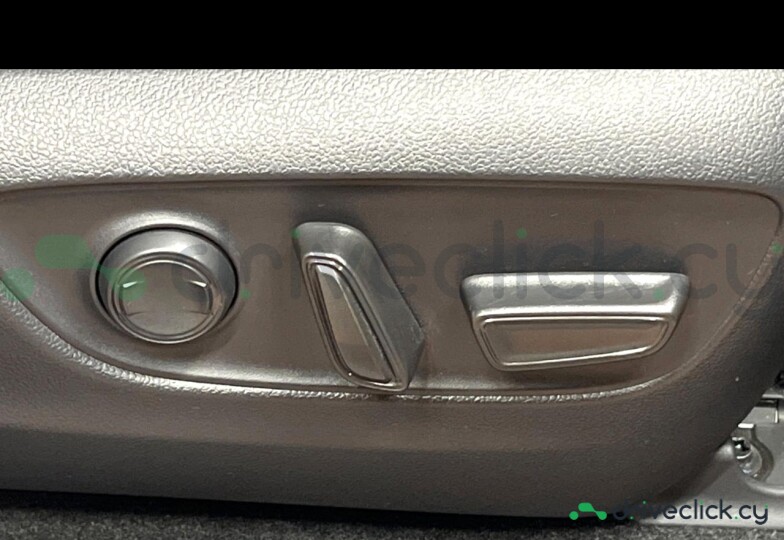 Toyota Land Cruiser 250 White