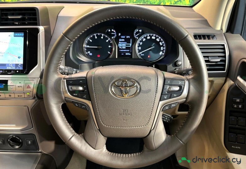 Toyota Land Cruiser Prado White