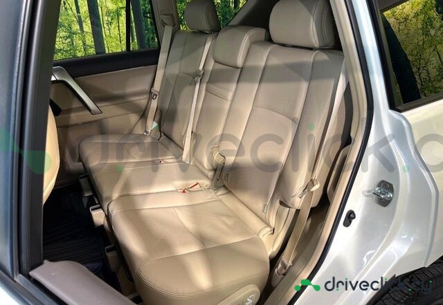 Toyota Land Cruiser Prado White