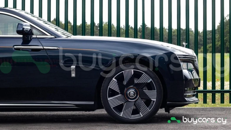 Rolls-Royce Spectre Blue