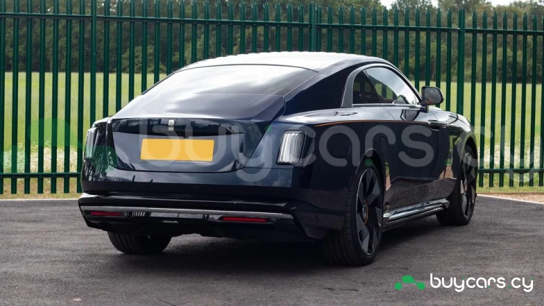 Rolls-Royce Spectre Blue