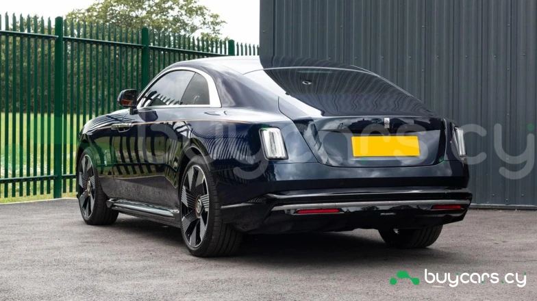 Rolls-Royce Spectre Blue