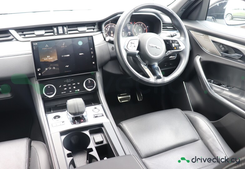 Jaguar F-Pace White