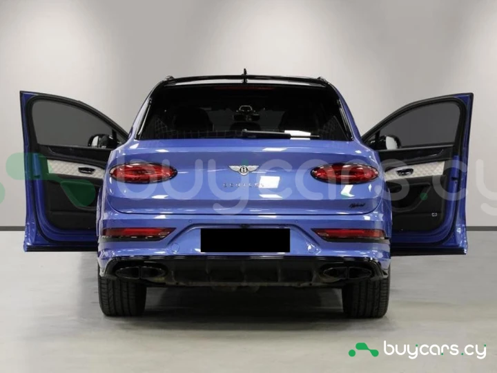 Bentley Bentayga Синий