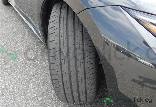 Lexus IS Black