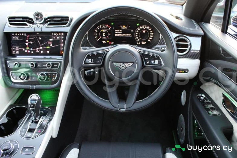 Bentley Bentayga Синий