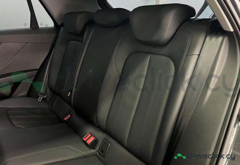 Audi Q2 Grey