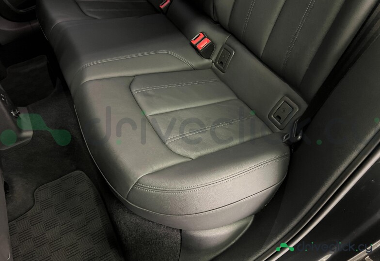 Audi Q2 Grey
