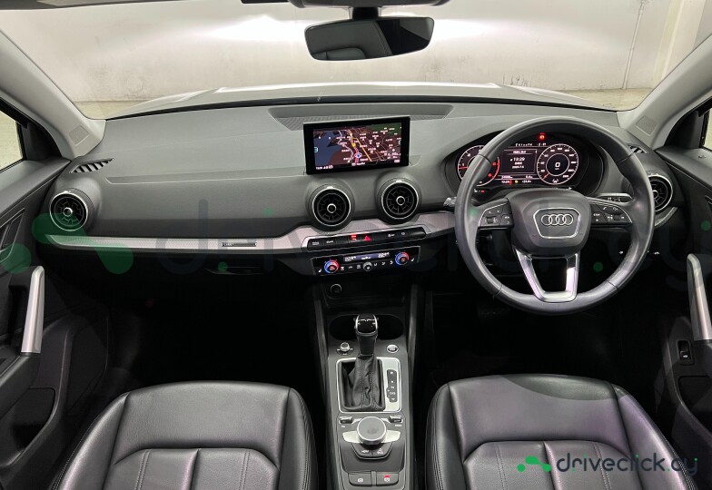 Audi Q2 Grey