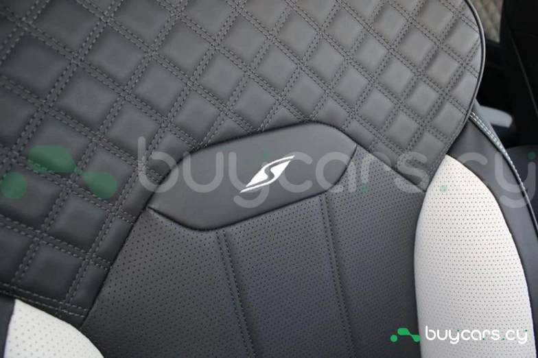 Bentley Bentayga Синий