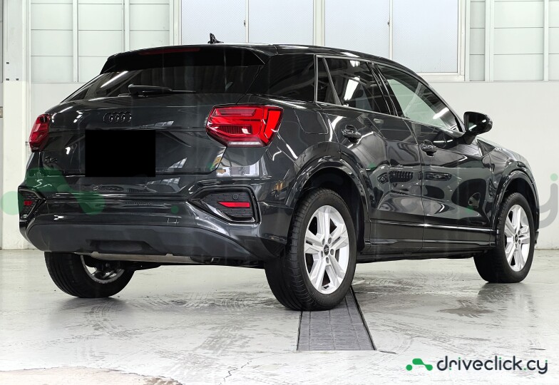 Audi Q2 Grey
