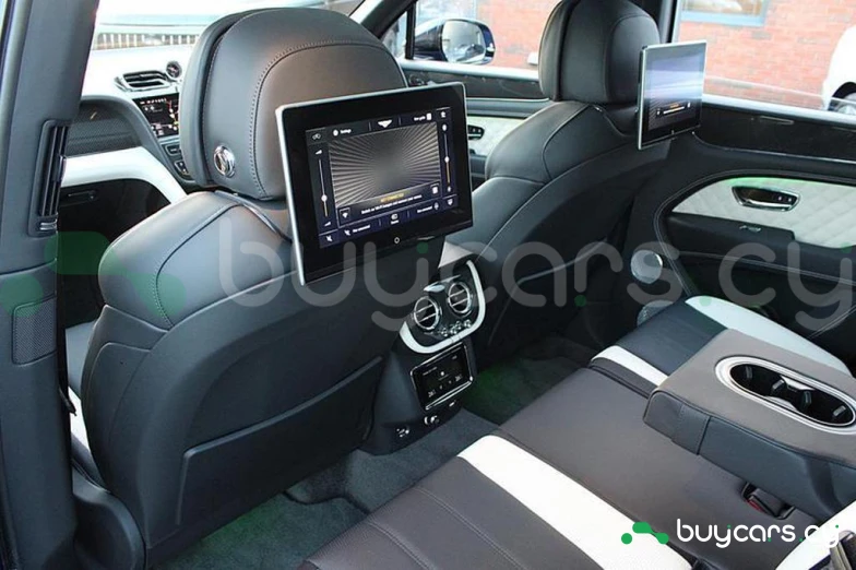 Bentley Bentayga Синий