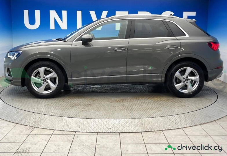 Audi Q3 Grey